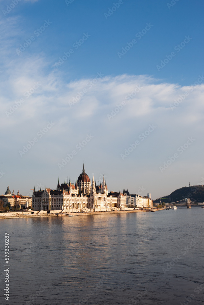 Fototapeta premium View on Budapest Parliament building across the river at daytime