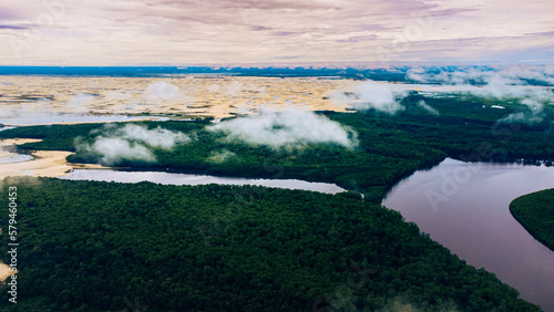 Rio Dunas Praia Lagoas Pequenos Lençóis Paisagem Barreirinhas Vilarejo Caburé Mandacaru Proteção Ambiental Paulino Neves Cenário Tropical Paradisíaco Paraíso Natureza Aéreo Drone Turismo 