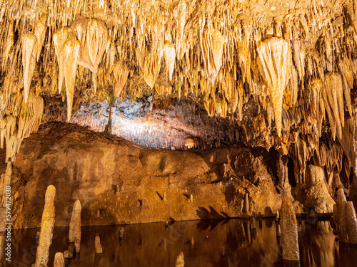 Interior view of the Meramec Caverns photo