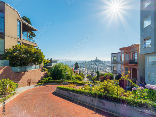 San Francisco Panorama Bird view to curved Lombard Street
