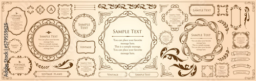 エレガントなフレーム。デザインテンプレート。ゴージャスな額のセット。