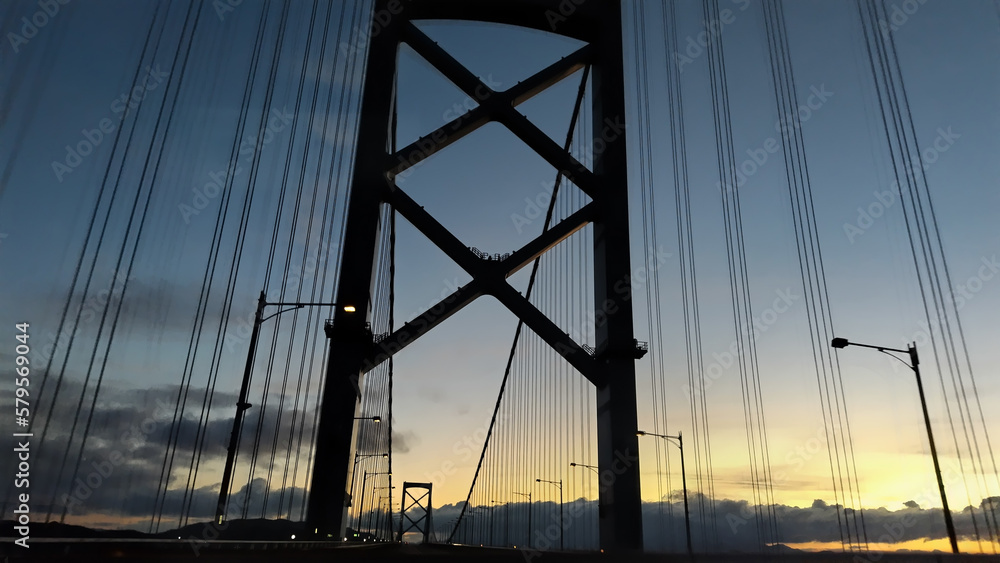 Fototapeta premium 美しい大橋から見えた風景