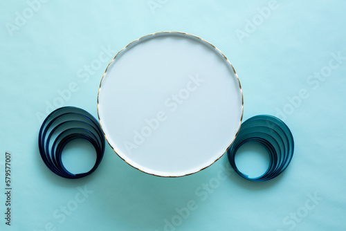 孤立した, グラス, 白, ランス, こし器, もの, メタル, 備品, こし器, つり輪, 写真, カメラ, 写真, 拡大, マクロ, アップ, 黒, 青, 円形, ルーペ, グラス, ツール