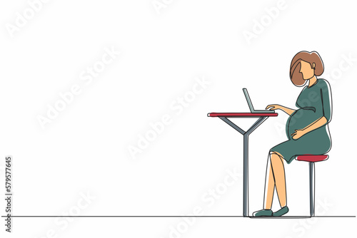 Continuous one line drawing pregnant woman sitting in cafe and using laptop. Freelance work concept. Side view. Theme of working as freelancer during pregnancy. Single line draw design vector graphic