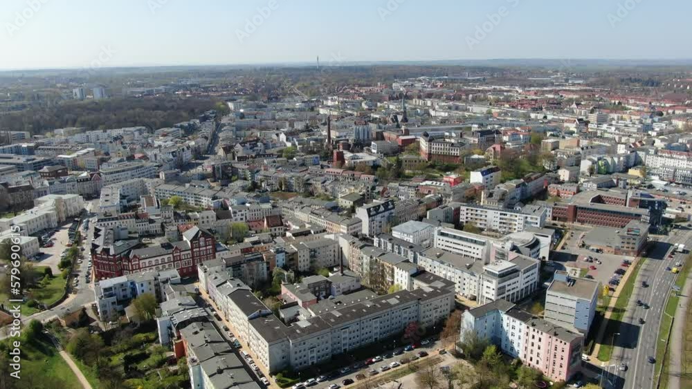 Rostock Hansestadt Großstadt Luftaufnahme von oben Fluss Warnow Ostsee ...
