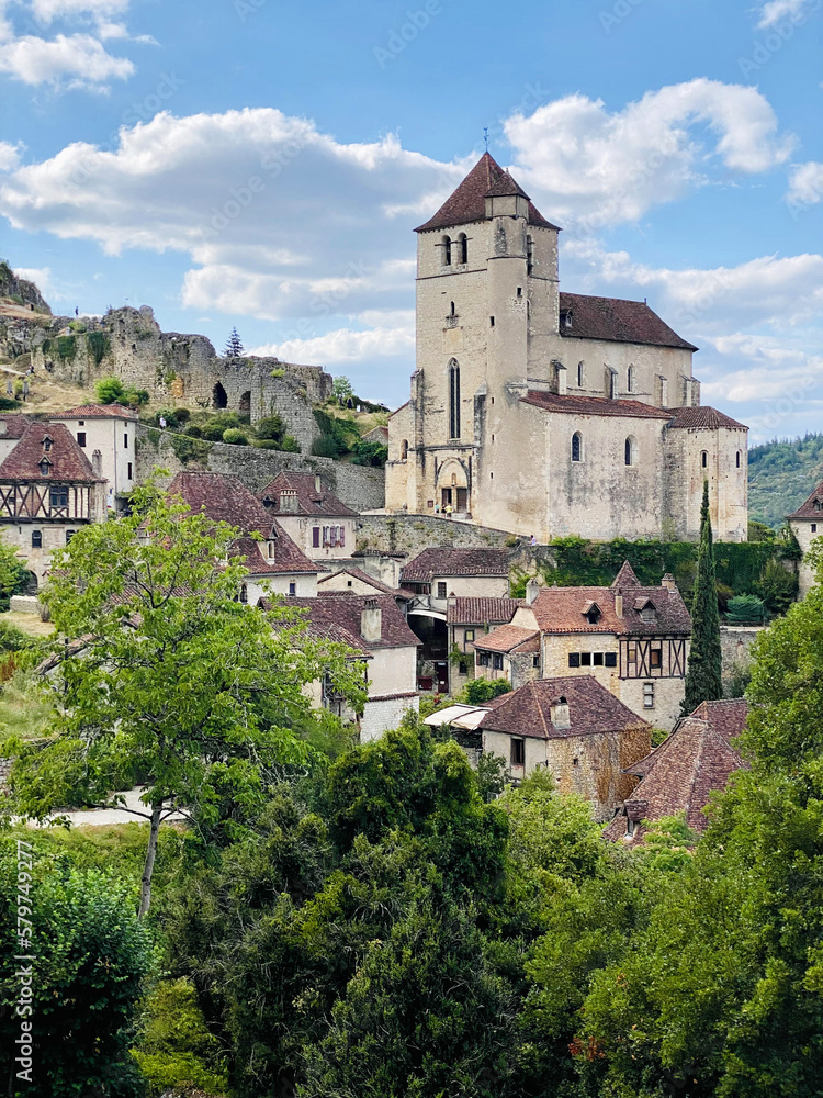 Landscape vue on old histrical small french town Saint Cirq Lapopie Landscape vue on old histrical small french town Saint Cirq Lapopie