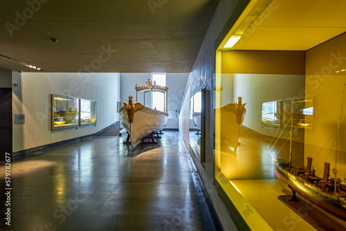 Naples, art, architecture and traditions