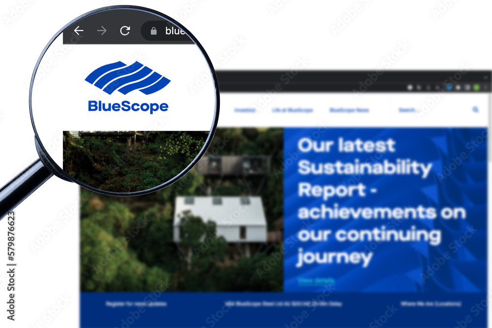 Los Angeles, California, USA - 9 Martha 2023: Bluescope Steel website ...