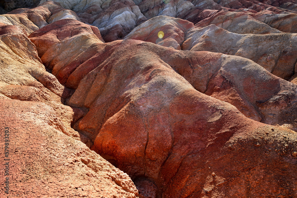Obraz premium The Wucai City Scenic Area near Urumqi, Xinjiang, has a magnificent and dazzling Danxia landform