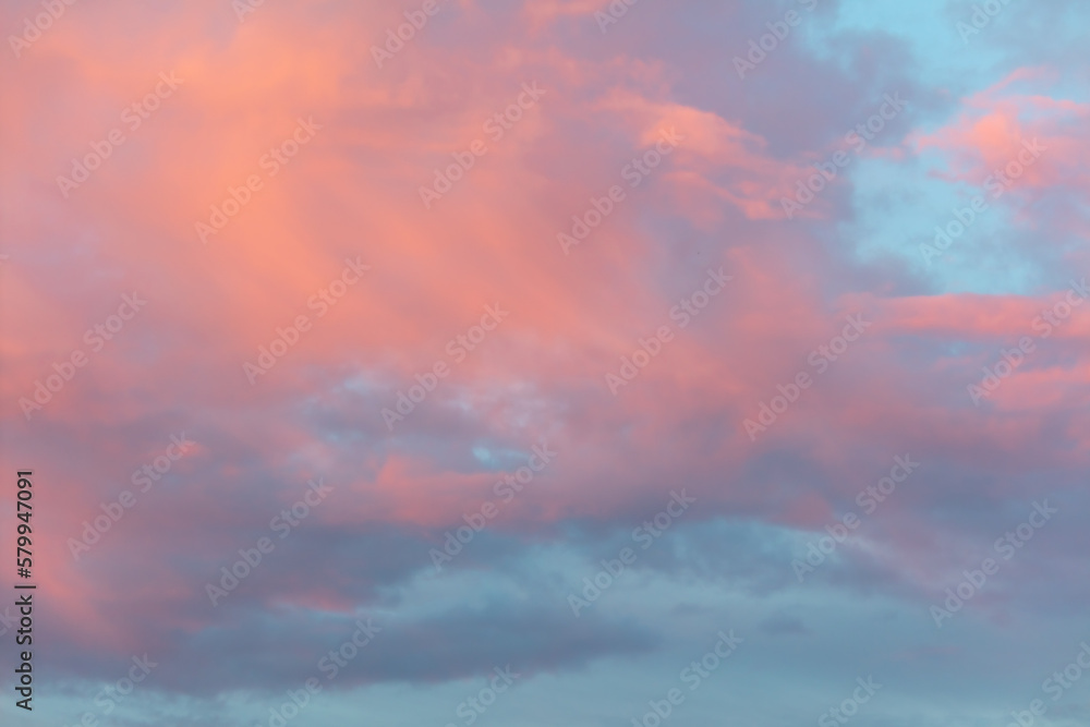 Obraz premium Colorful clouds in the sky at sunset. Background