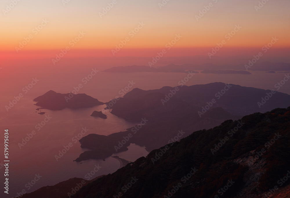 Obraz premium Summer scenery of Blue Lagoon with white sand located in city Oludeniz.