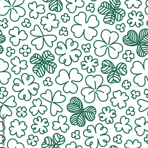 Seamless pattern of hand drawn clover doodle on transparent background