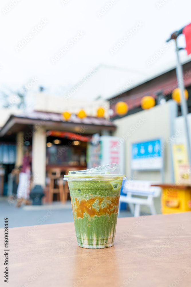 matcha green tea latte with caramel