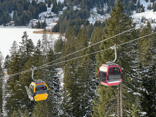 Rothornbahn 1 (Canols-Scharmoin) 8pers. Gondola lift (monocable circulating ropeway) or 8er Gondelbahn (Ein-Seil-Umlaufbahn) in the Swiss winter resort of Lenzerheide - Canton of Grisons, Switzerland photo