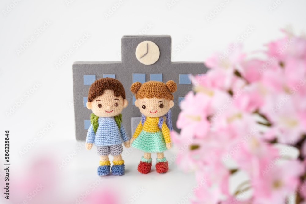 あみぐるみ人形　小学校入学式イメージ