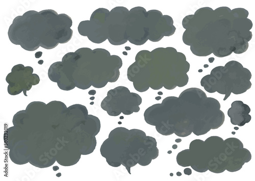 水彩で描いた手描きのくすみカラーのもやもやした雲形吹き出し