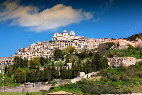  Petralia Sottana, Palermo. Panorama del borgo medievale
 photo