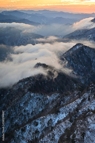 四国愛媛県西条市にある日本百名山「石鎚山冬景色」