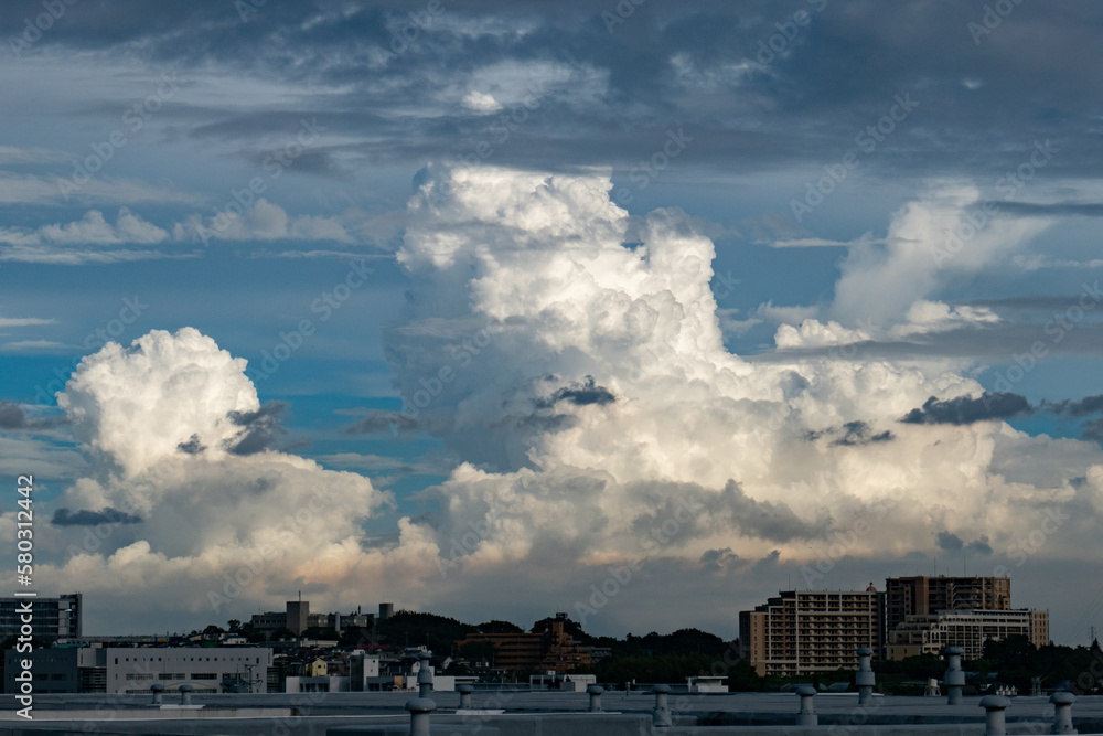 夏雲