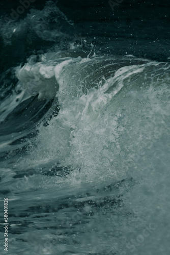 wave of water © Rachel