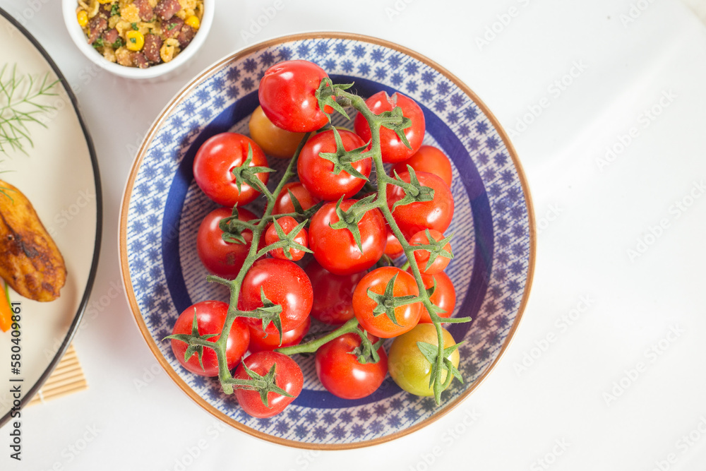 TOMATE TOMATE