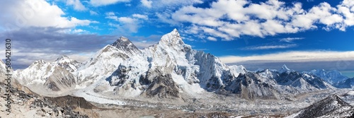Mount Everest himalaya panoramic view from Kala Patthar © Daniel Prudek