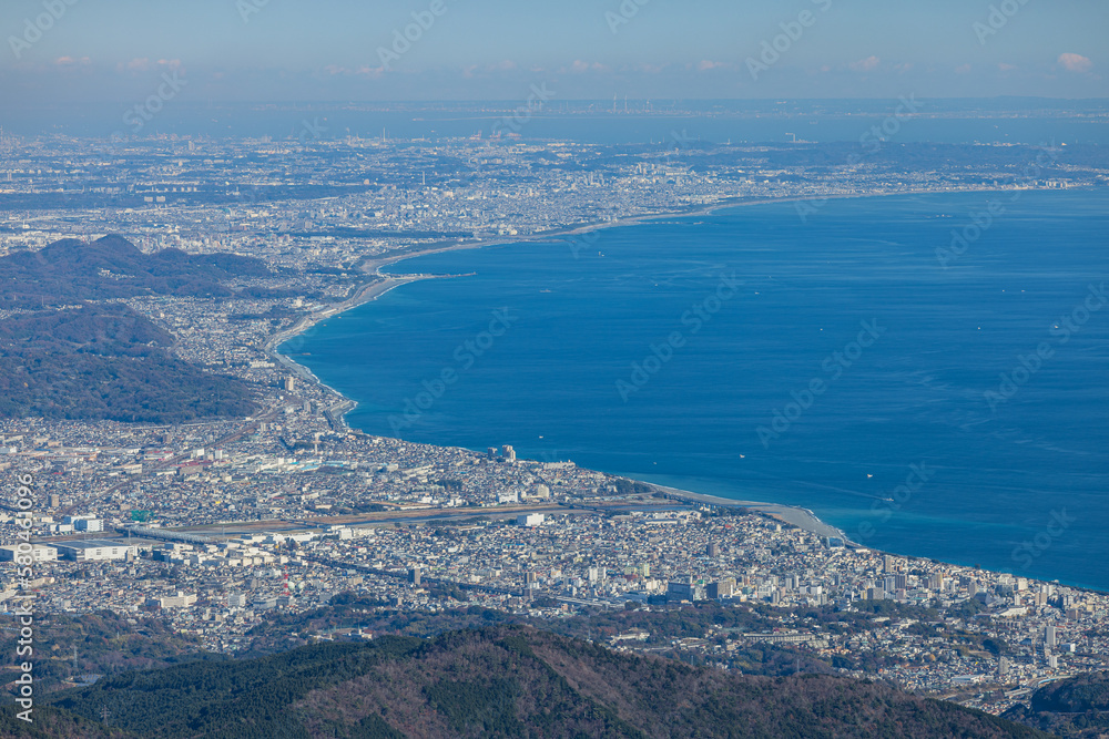 日本 神奈川県足柄下郡箱根町の駒ヶ岳の相模湾展望広場から眺める相模湾と小田原の街並み 日本 神奈川県足柄下郡箱根町の駒ヶ岳の相模湾展望広場から眺める相模湾と小田原の街並み