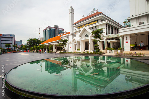 As Sakinah Mosque, a mosque located in the Surabaya City Square area. photo