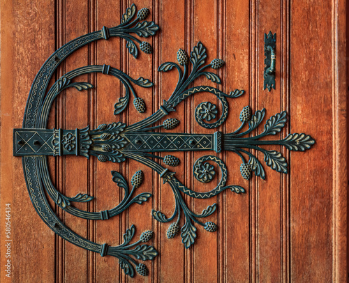 Quadro em tela Ornate ironwork at the Saint Nicholas Cathedral in Monaco Ville, Monaco