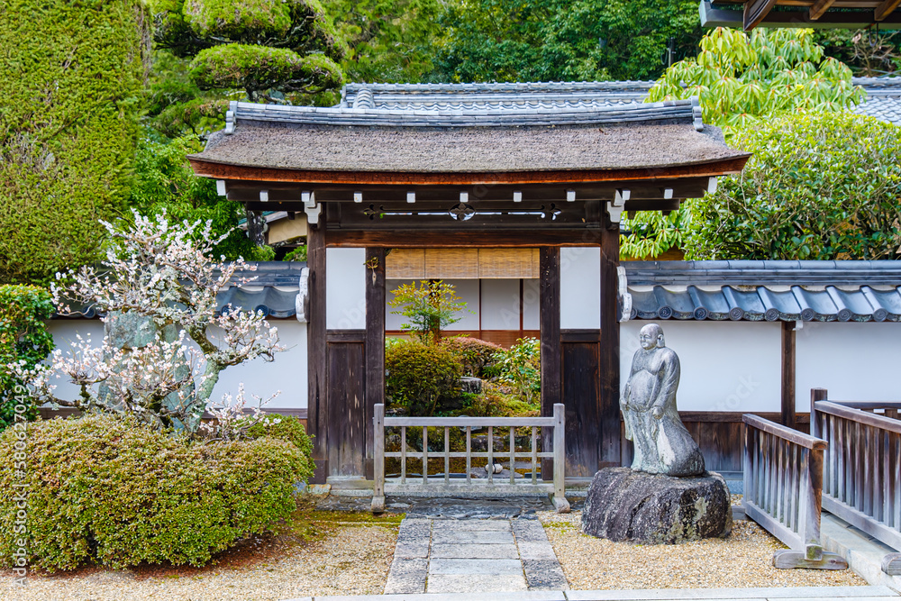 Obraz premium 【奈良県】奈良市 霊山寺 (2023/03/10撮影)