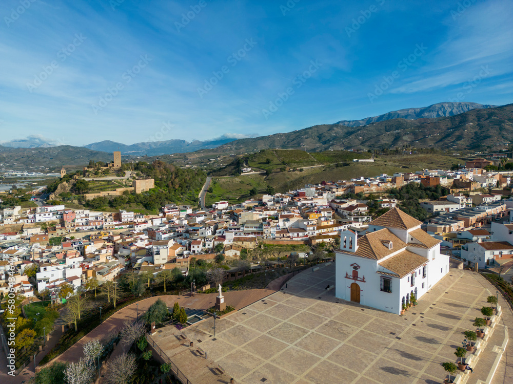 vista aérea del municipio de Vélez-Málaga en la comarca de la Axarquía de Málaga, España