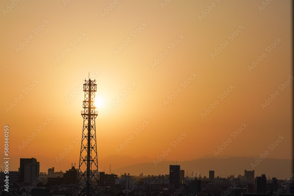 鉄塔と夕日