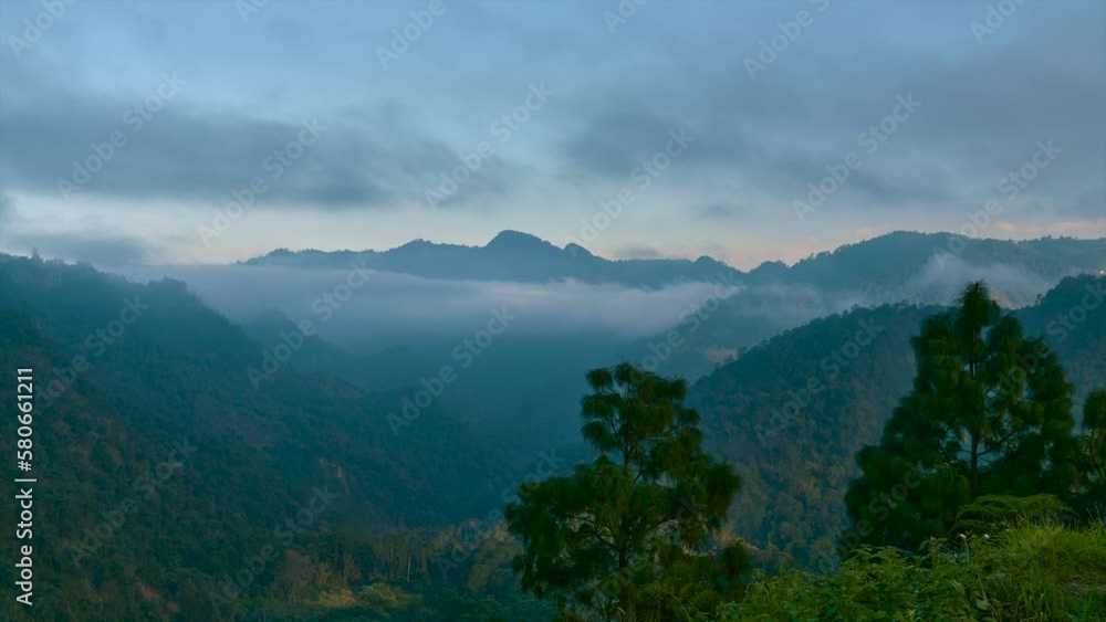 Zacatlan time lapse, entering the fog in the ravine of the goldfinches Zacatlan time lapse, entering the fog in the ravine of the goldfinches
