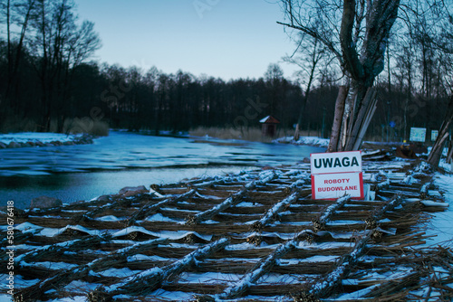 Fototapeta Naklejka Na Ścianę i Meble -  works on the river