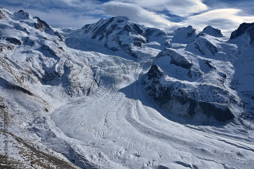 Langue glaciaire au mont Rose à Zermatt. Suisse