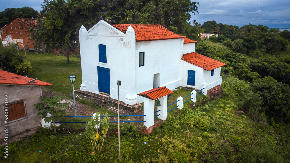 Alcântara Colonial Casarões Igrejas Ruínas Abandonado São Luís Maranhão Brasil Colônia IPHAN Histórico História Brasileira Arquitetura Telhado Aéreo Drone Viagem Turismo Turístico Alcântara Colonial Casarões Igrejas Ruínas Abandonado São Luís Maranhão Brasil Colônia IPHAN Histórico História Brasileira Arquitetura Telhado Aéreo Drone Viagem Turismo Turístico