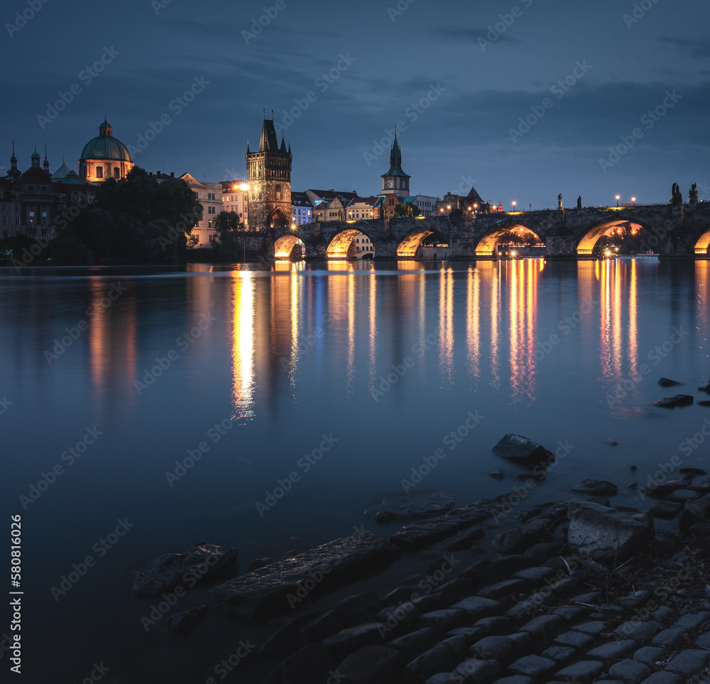 Fototapeta premium Charles Bridge in dusk