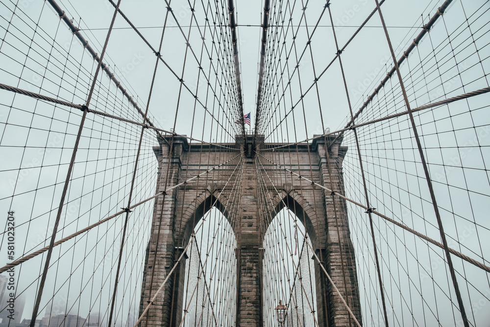 Fototapeta premium Foto del Brooklyn Bridge en New York City, Estados Unidos.