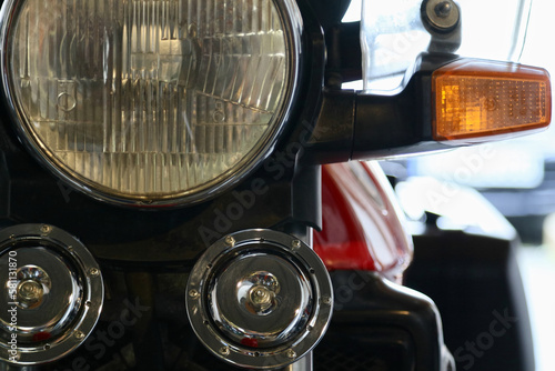 headlight and horns of a motorcycle © Henning Wiekhorst