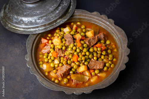 Turkish Food Meaty Green Pea Stew - Stewed Meat Etli Bezelye.