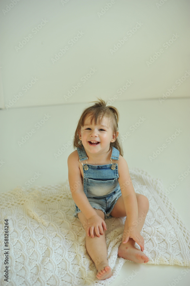 Menina Criança feliz , infância feliz Menina Criança feliz , infância feliz