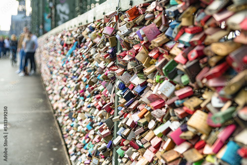Zeichen der ewigen Liebe Zeichen der ewigen Liebe