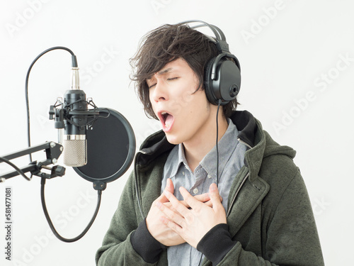 ボイトレ　声優　イメージ