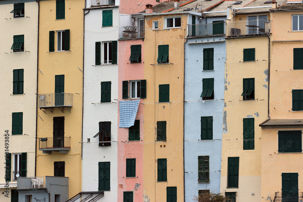 italian houses in Porto Venere