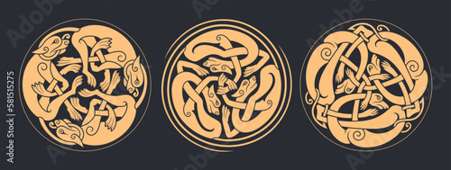Vector celtic circlar knot. Ethnic ornaments set.