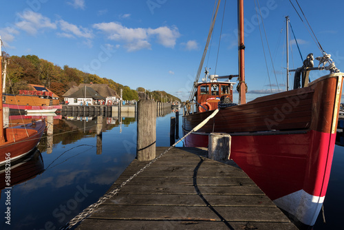 Fischkutter am malerischen Hafen von Kloster, Insel Hiddensee	
 photo