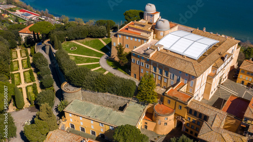 Foto Aerial view of the Papal Palace of Castel Gandolfo, near Rome, Italy