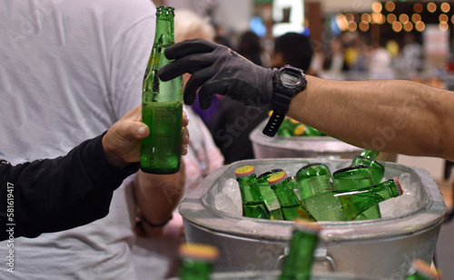Cheft and promoters play a crucial role in product sampling at trade shows