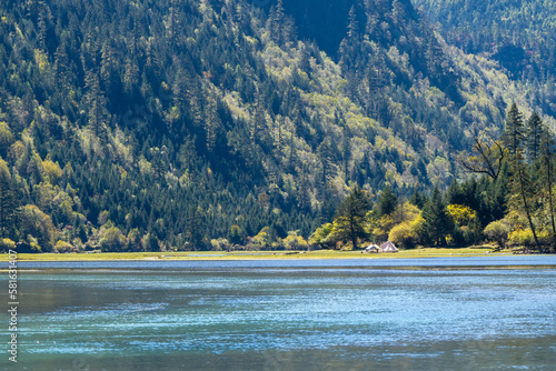 lake and mountains, western sichuan tourism in china