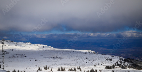 A winter hiking in Vitosha mountain © Hristo